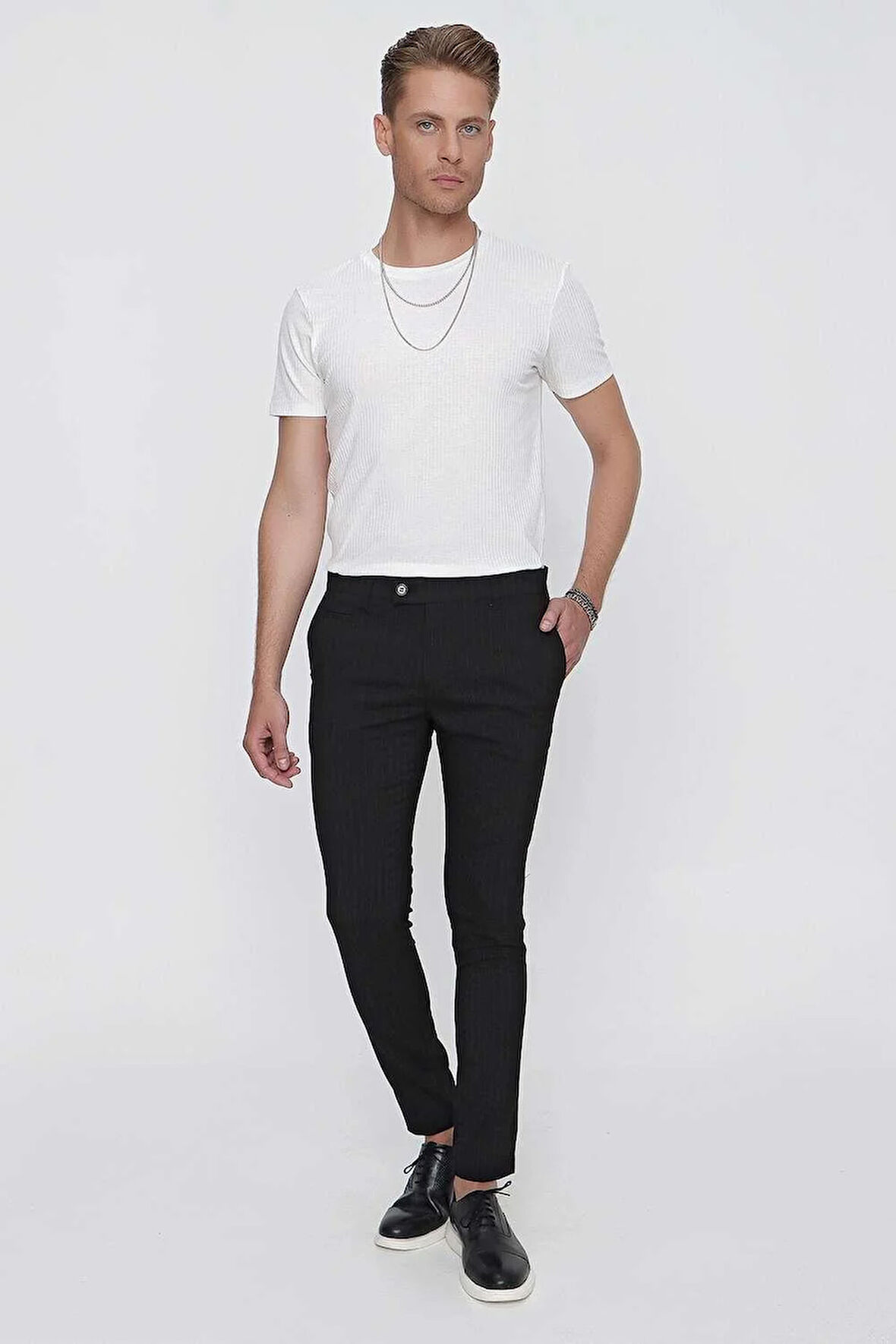 P 1096 Slim Fit Siyah Spor Pantolon