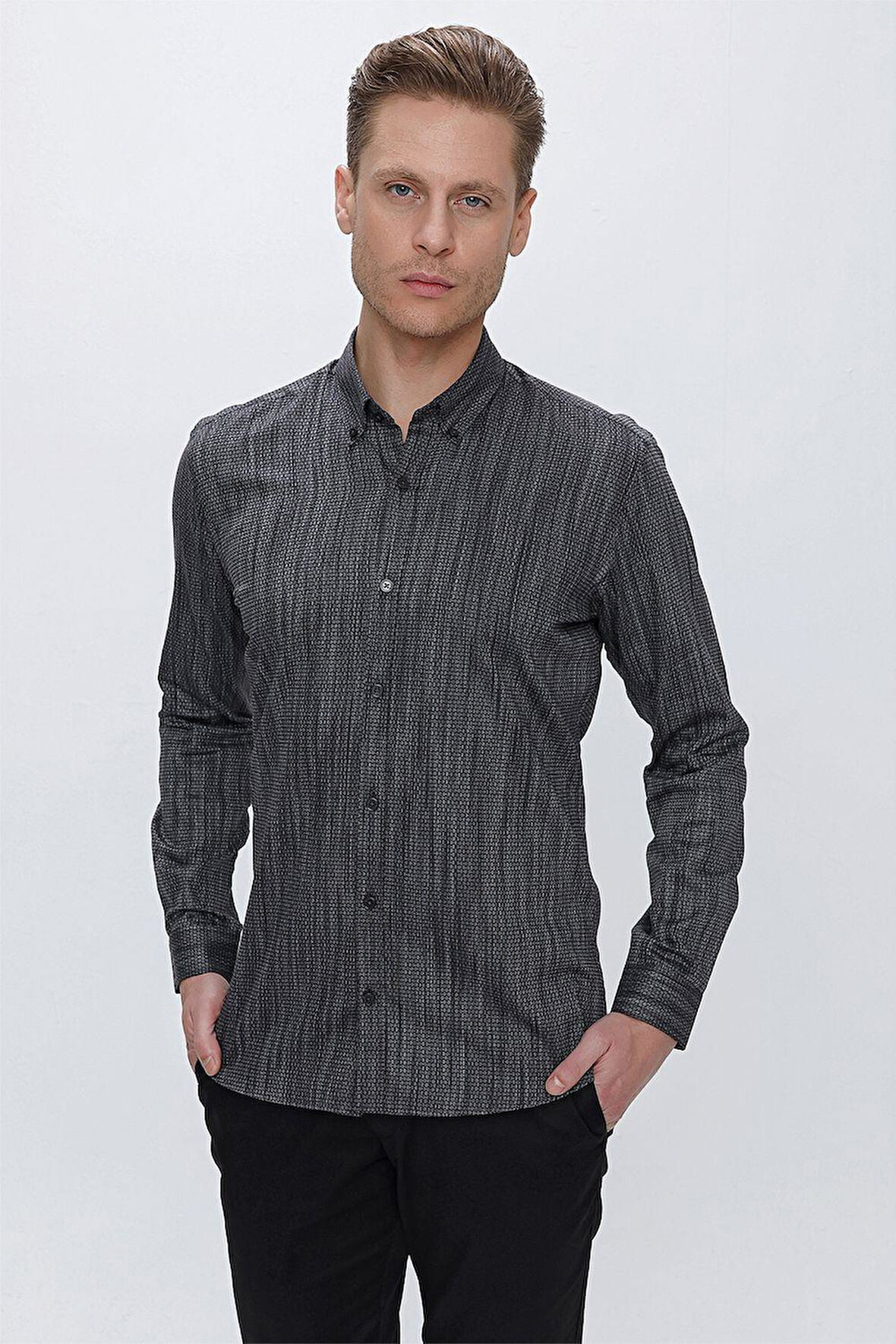 GK 661 Slim Fit Siyah Klasik Gömlek