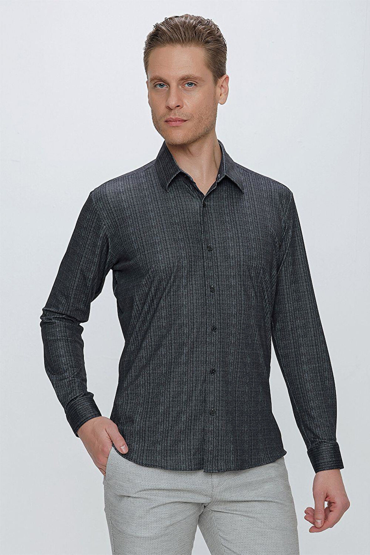 G 1525 Slim Fit Siyah Spor Gömlek