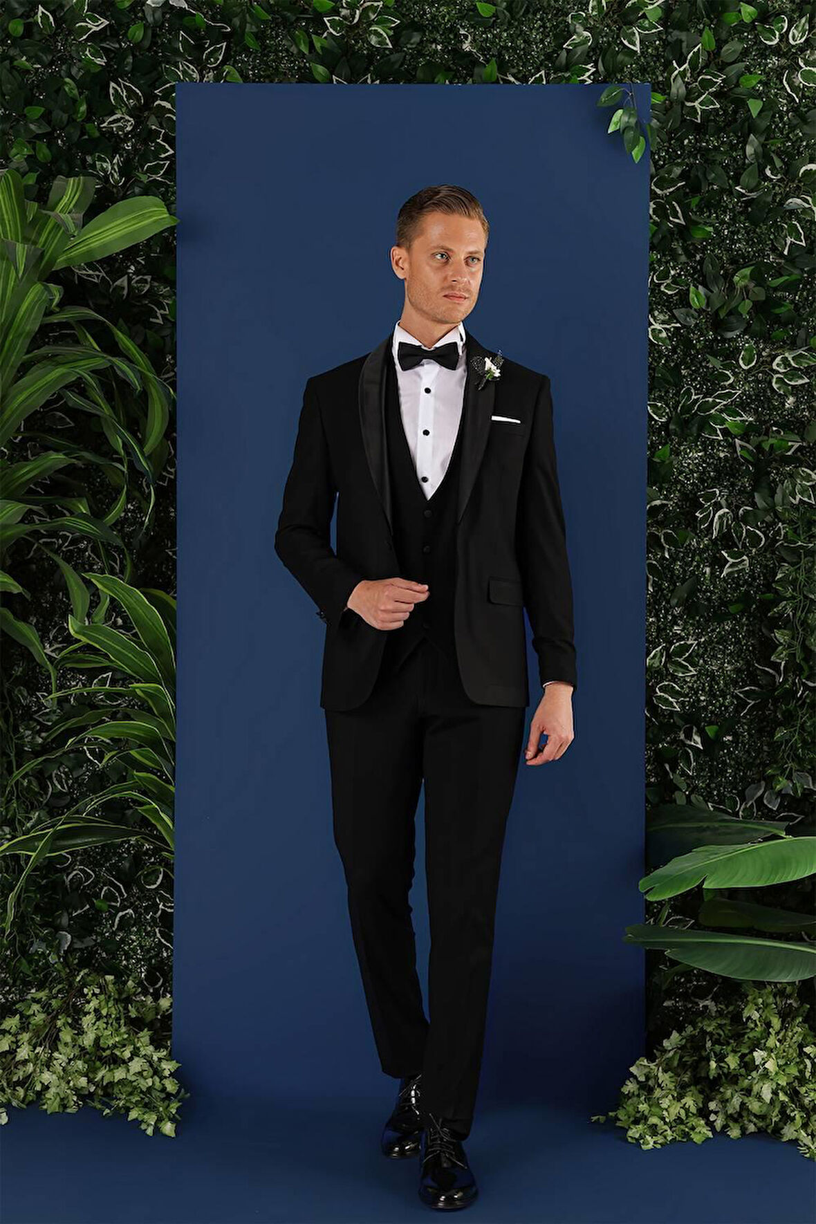 Black 069 Slim Fit Yelekli Çıkma Saten Yaka Çift Yırtmaçlı Siyah Damatlık Smokin Takım