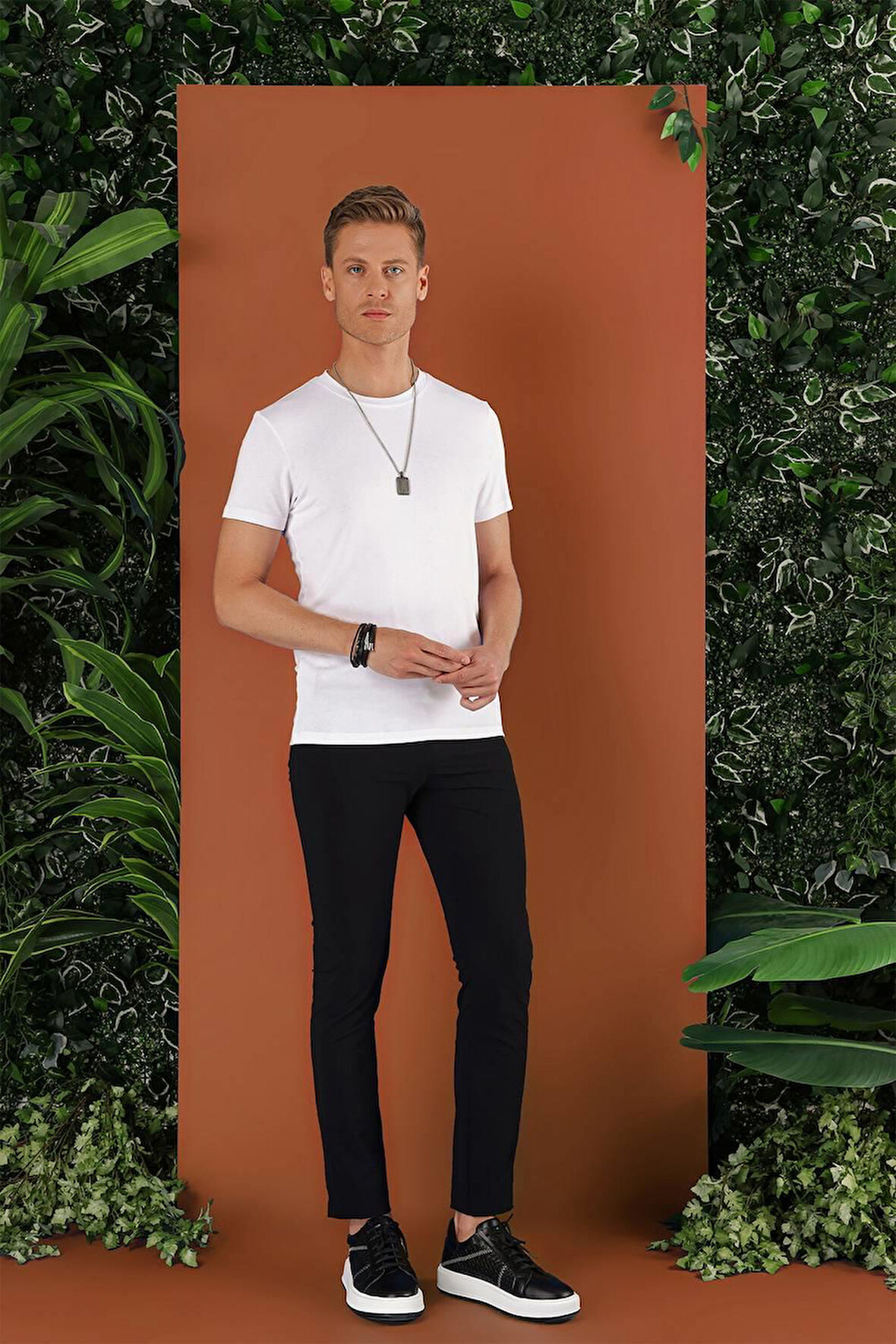 P 1121 Slim Fit Siyah Spor Pantolon