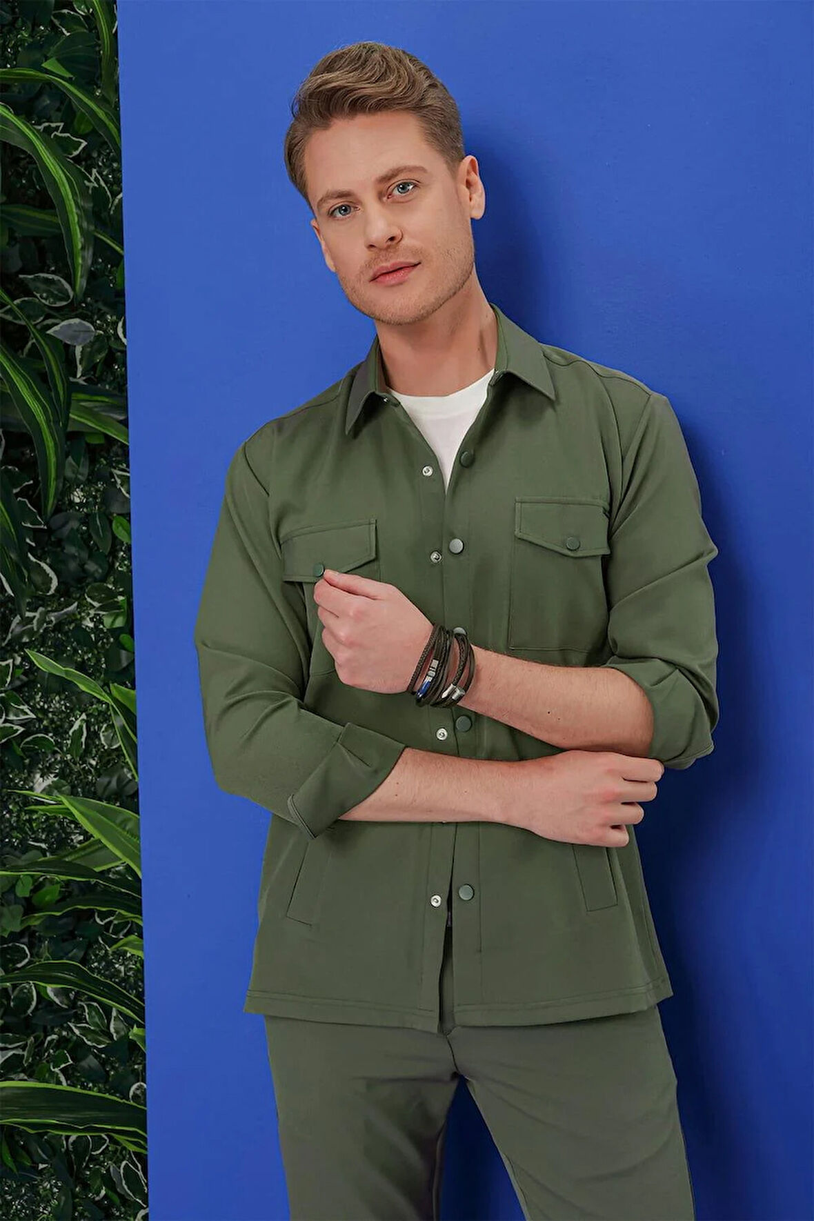 G 1534 Slim Fit Haki Klasik Gömlek