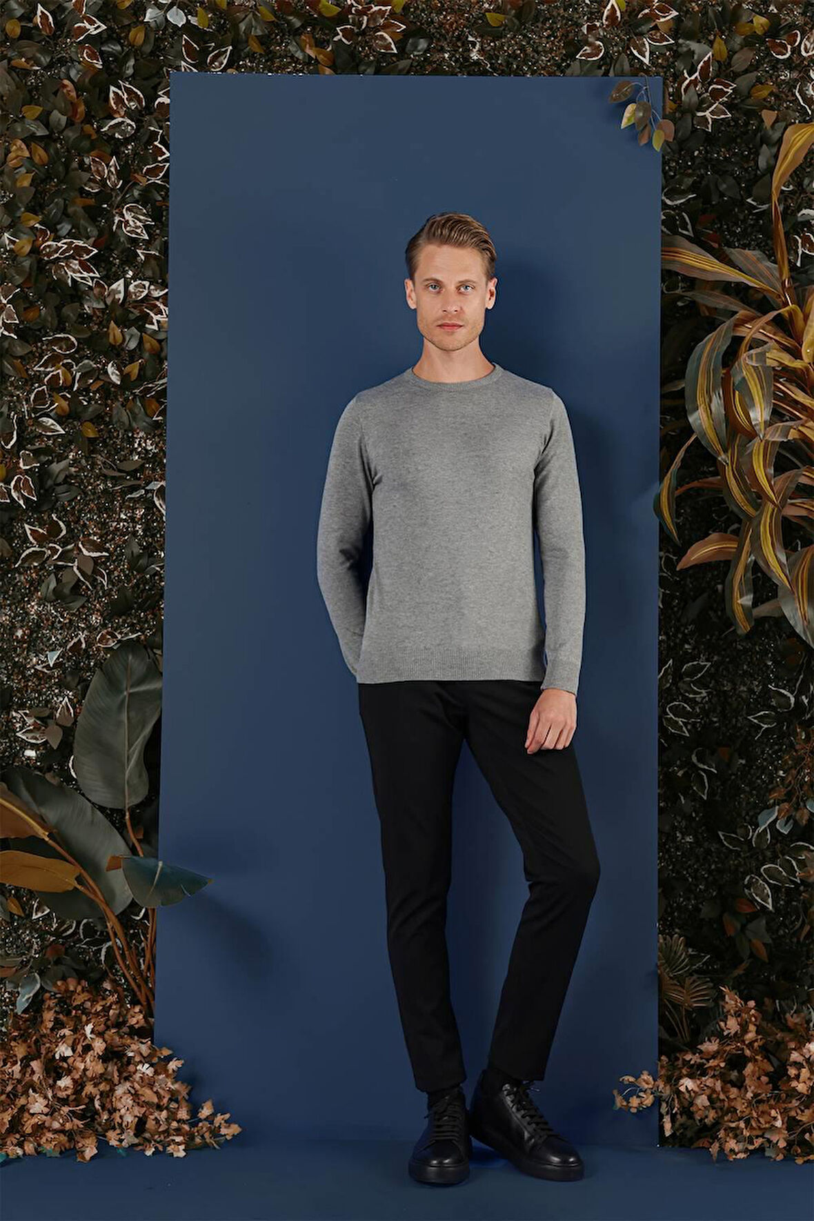 TR 858 Slim Fit Gri Klasik Triko