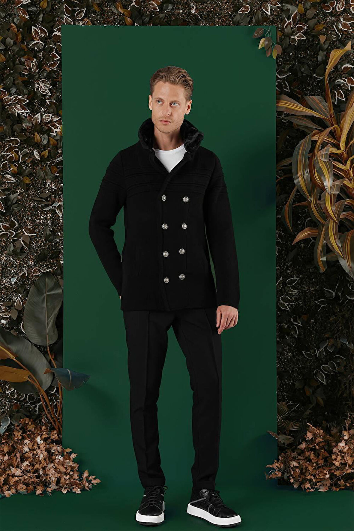 02 Slim Fit Siyah Spor Kaban