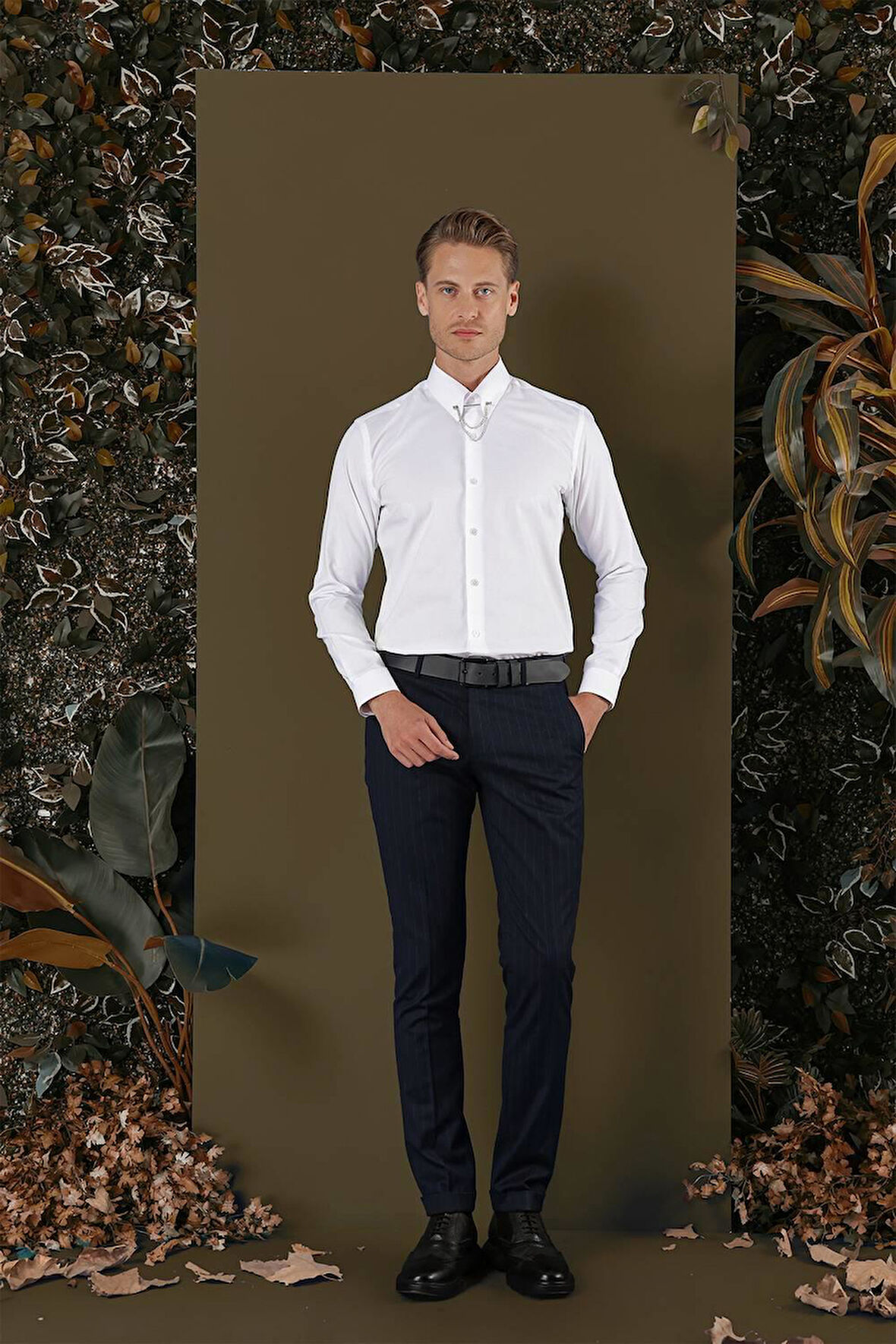 GK 702 Slim Fit Beyaz Klasik Gömlek