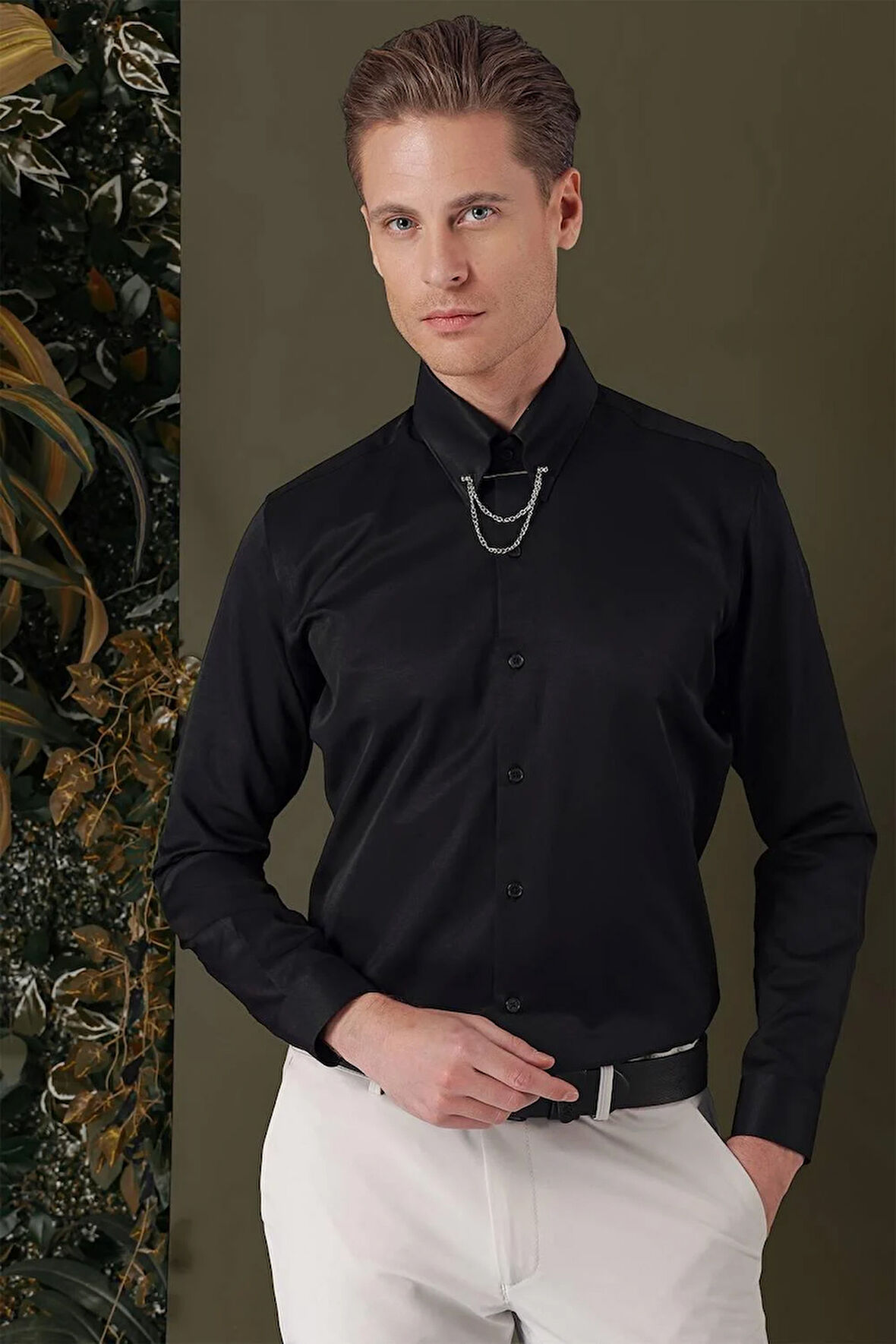 GK 710 Slim Fit Siyah Klasik Gömlek