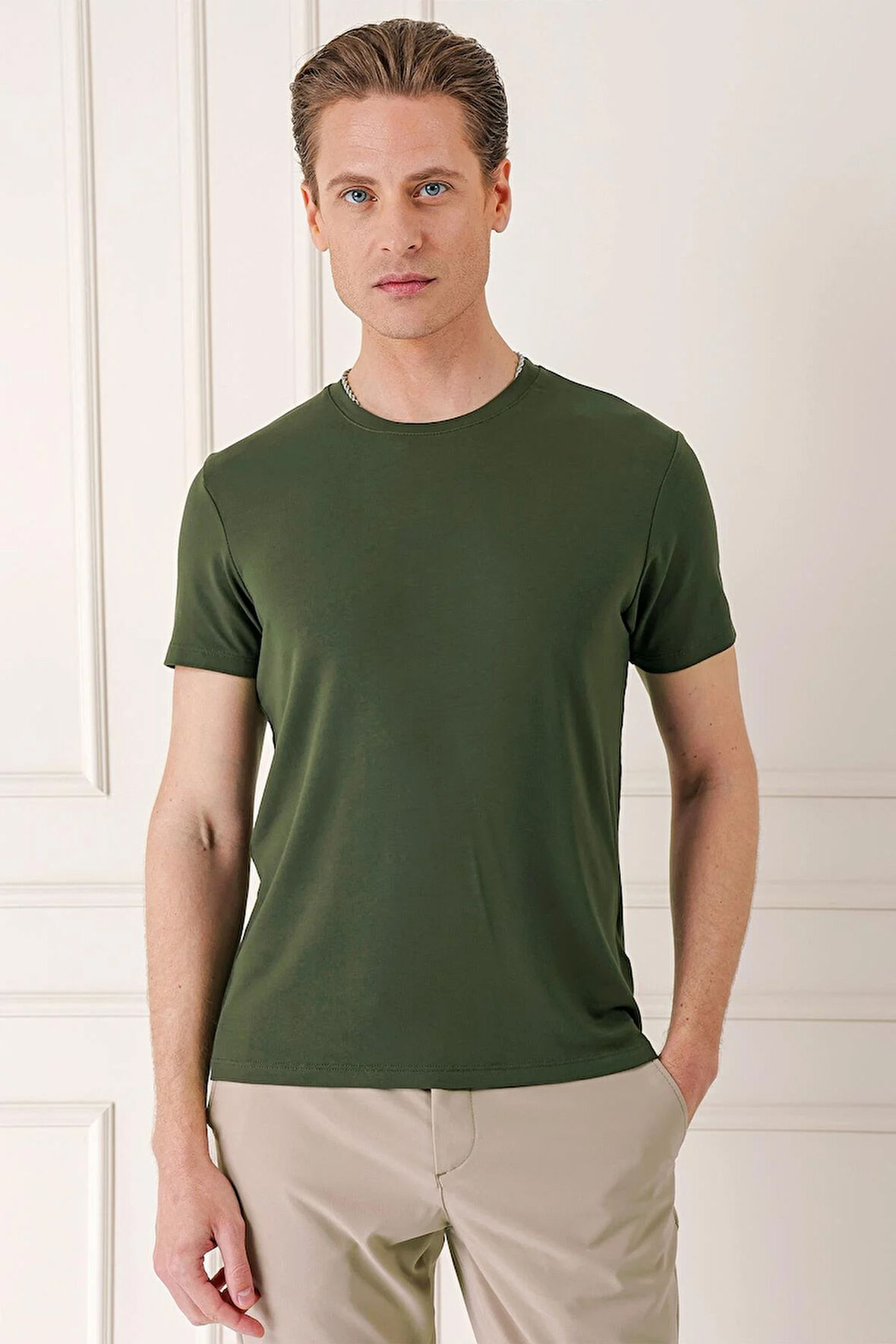 Ts 823 Slim Fit Bisiklet Yaka Düz Pamuklu Koyu Yeşil Tişört