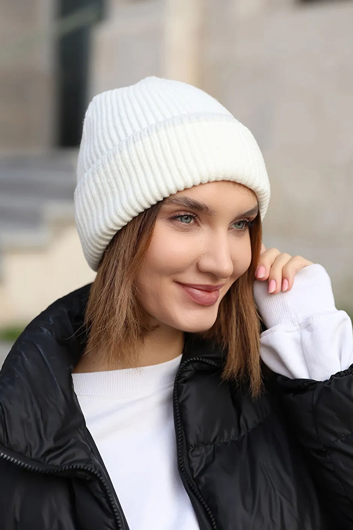 Sim Detaylı Kadın Bere RKŞ-1139 Ekru | Standart