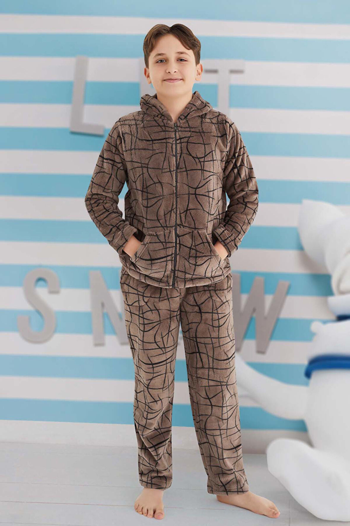 Erkek Çocuk Polar Pijama Takımı 240520 Kahverengi | 12 Yaş