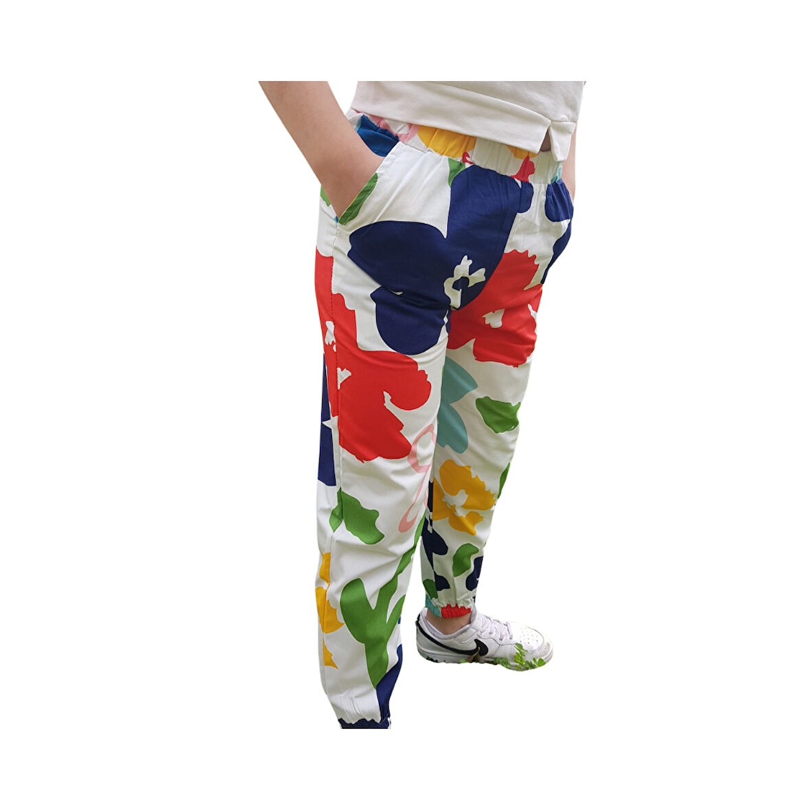 Kız Çocuk Alaca Desenli Çok Renkli Ekru Pantolon Bel ve Paça Lastikli %100 Pamuk