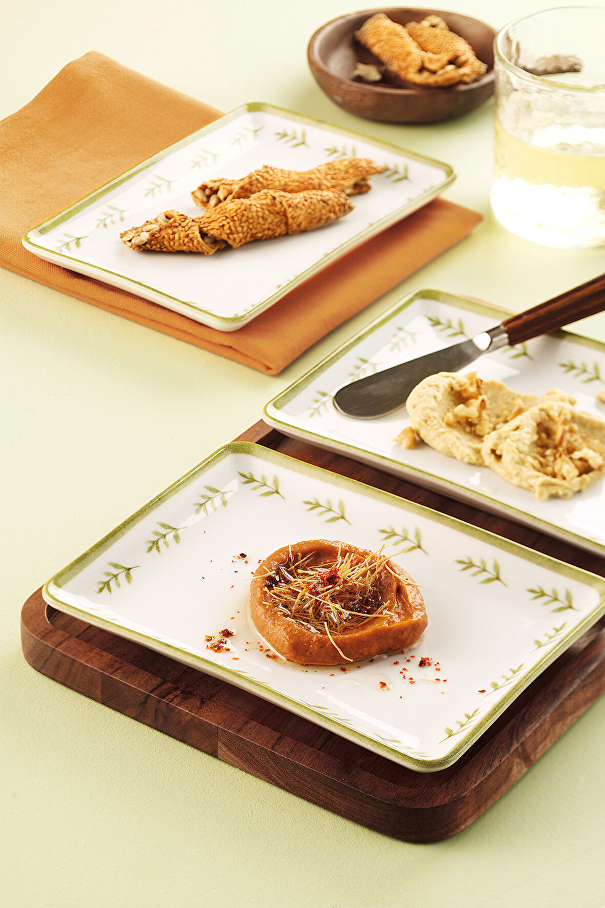 Kütahya Porselen Bellis 18x13 3 Parça Düz Tabak