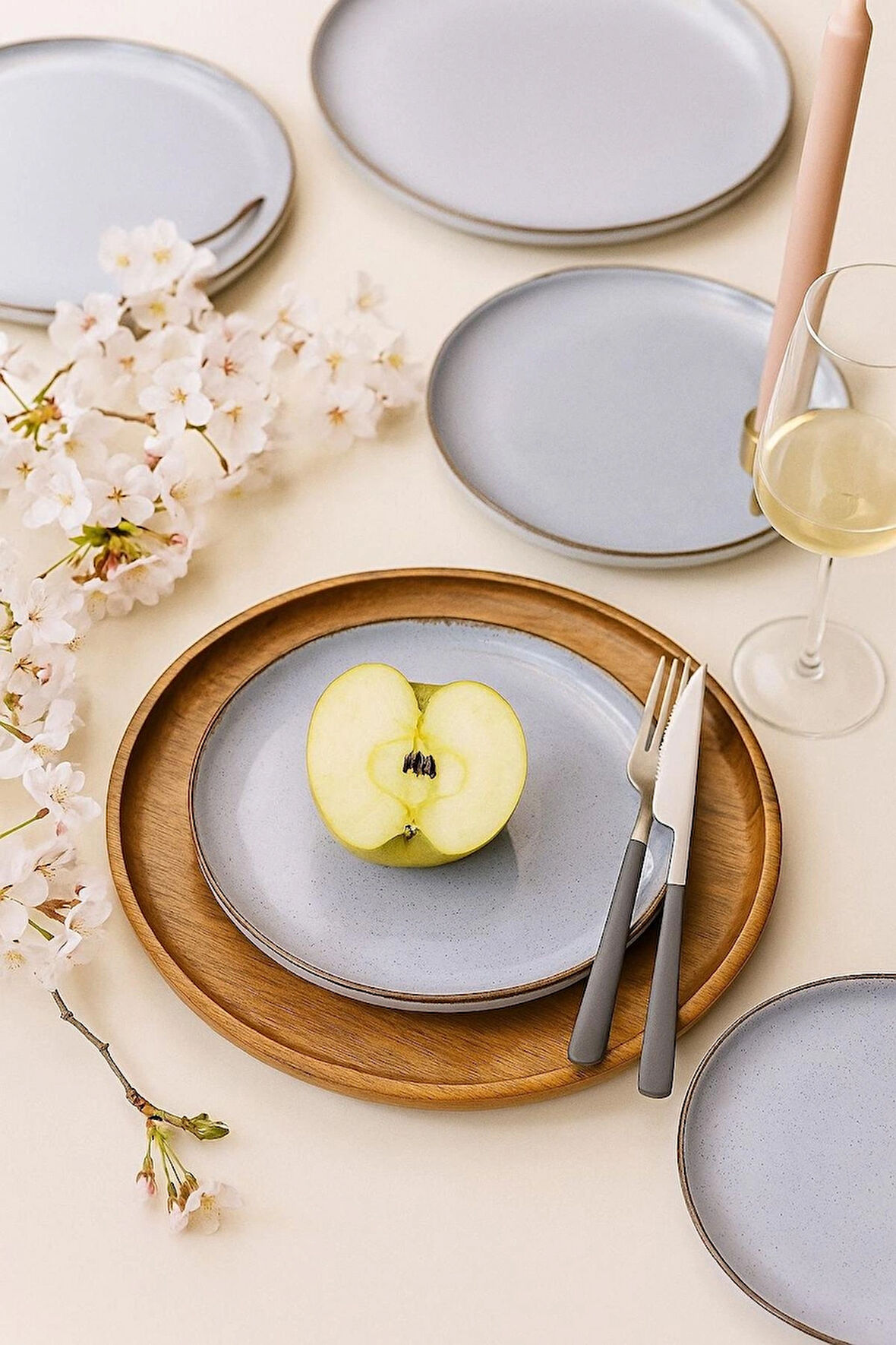 Moderna 4 Parça 24 Cm Düz Servis Tabağı