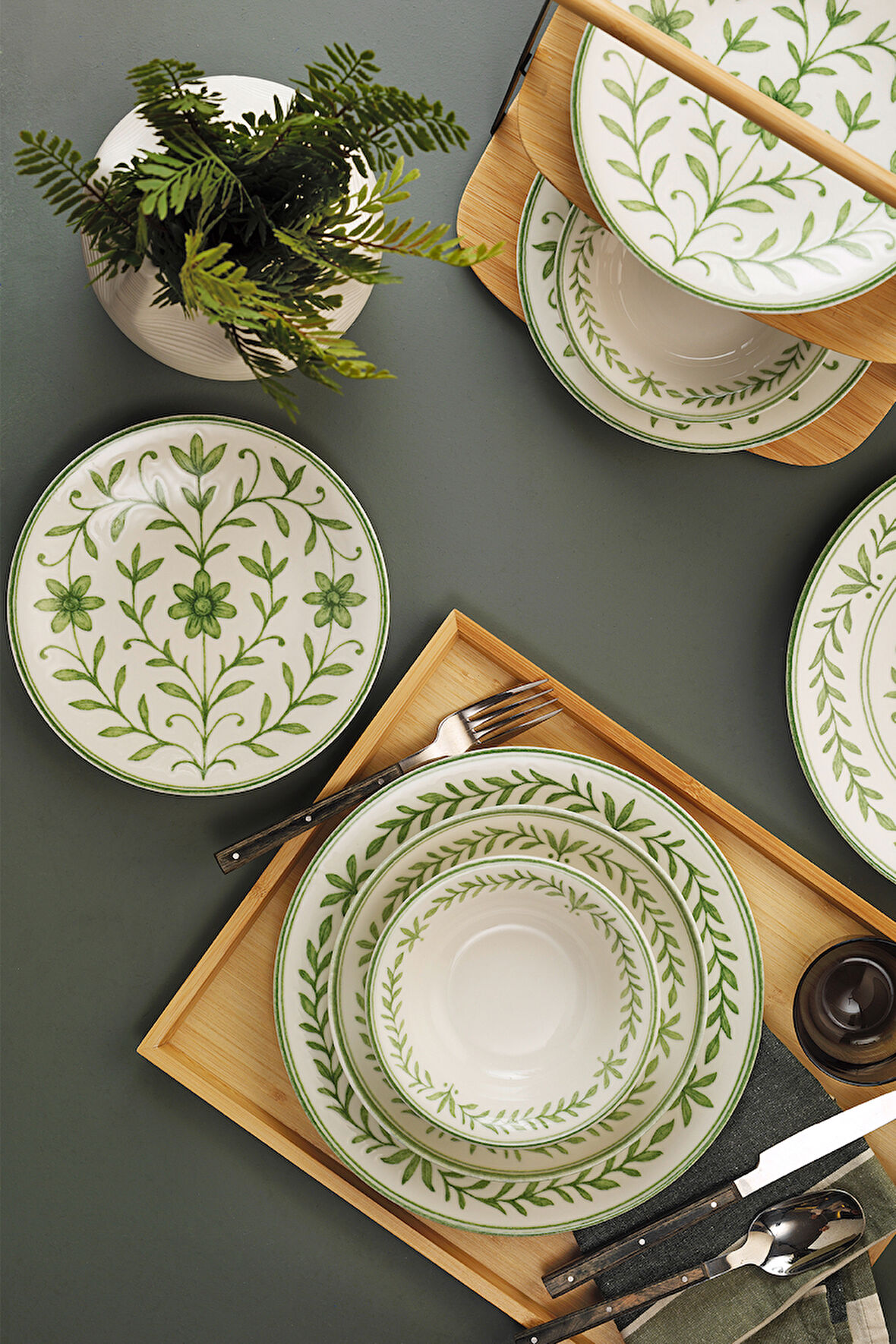 Kütahya Porselen Flora 24 Parça 6 Kişilik Yemek Takımı