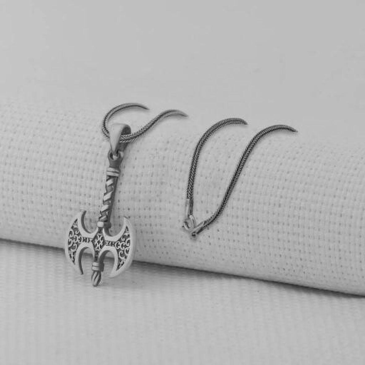 Çift Taraflı Balta  925 Ayar Gümüş Erkek Kolye