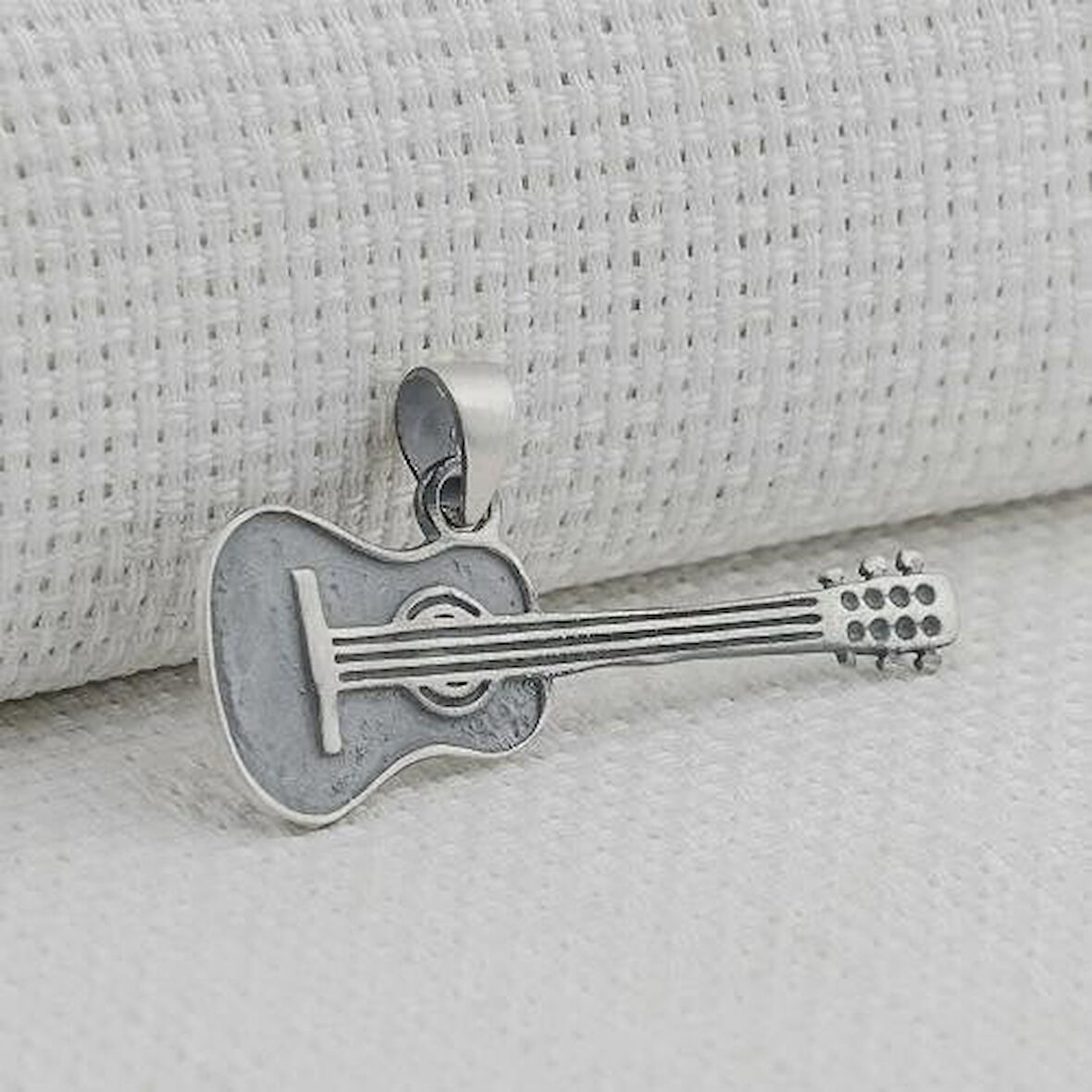 Gitar Tasarımlı 925 Ayar Gümüş Erkek Kolye Ucu