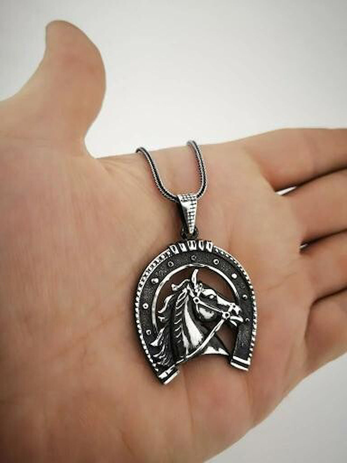 Özel At Nalı Tasarımlı  925 Ayar Gümüş Erkek Kolye