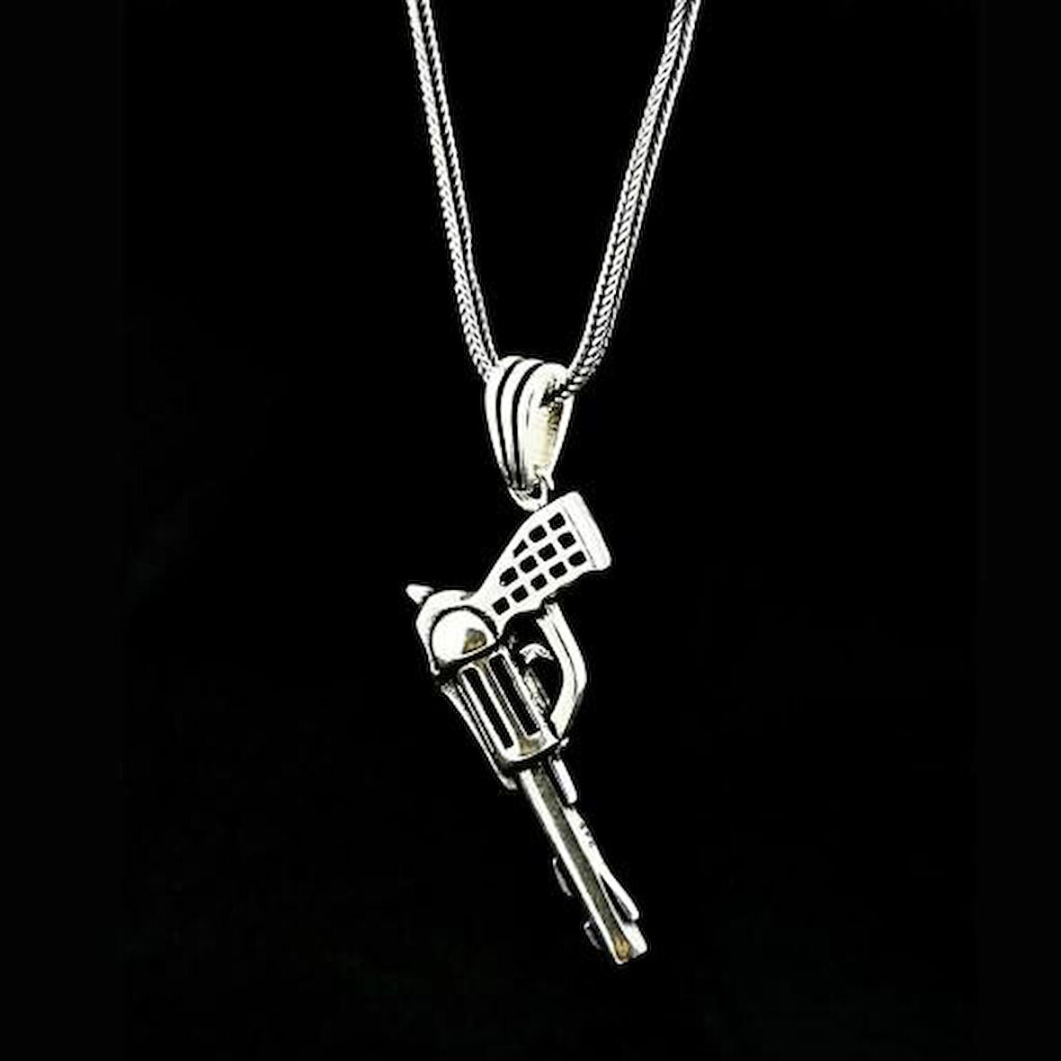 Özel Tabanca Tasarımlı 925 Ayar Gümüş Erkek Kolye