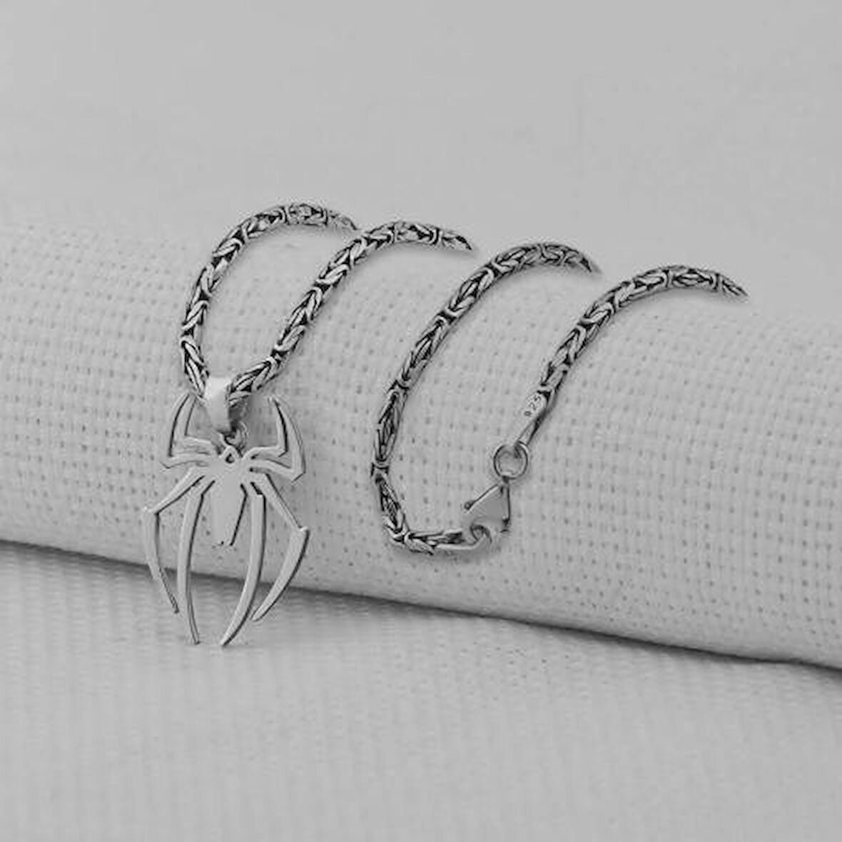 Örümcek Tasarımlı  925 Ayar Gümüş Erkek Kolye