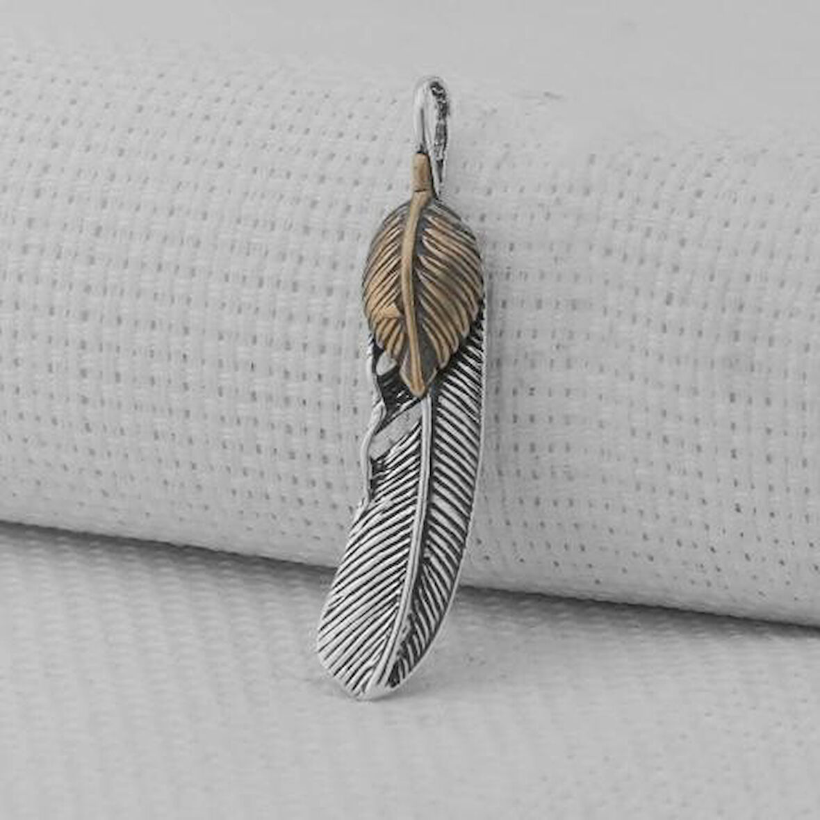 Tüy Motifli  925 Ayar Gümüş Erkek Kolye Ucu