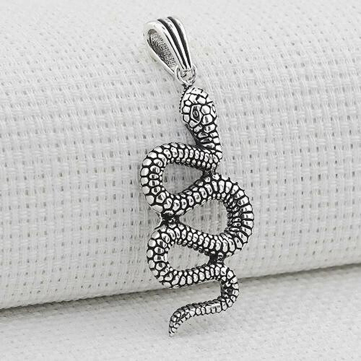 Yılan Figürlü  925 Ayar Gümüş Erkek Kolye Ucu