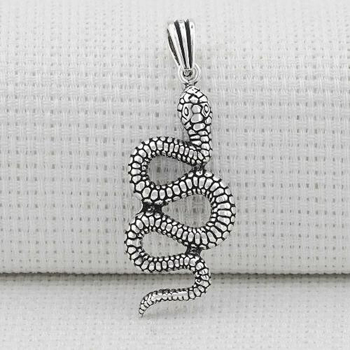 Yılan Figürlü  925 Ayar Gümüş Erkek Kolye Ucu