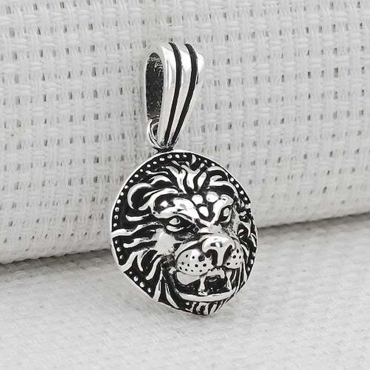 Aslan Figürlü 925 Ayar Gümüş Erkek Kolye Ucu