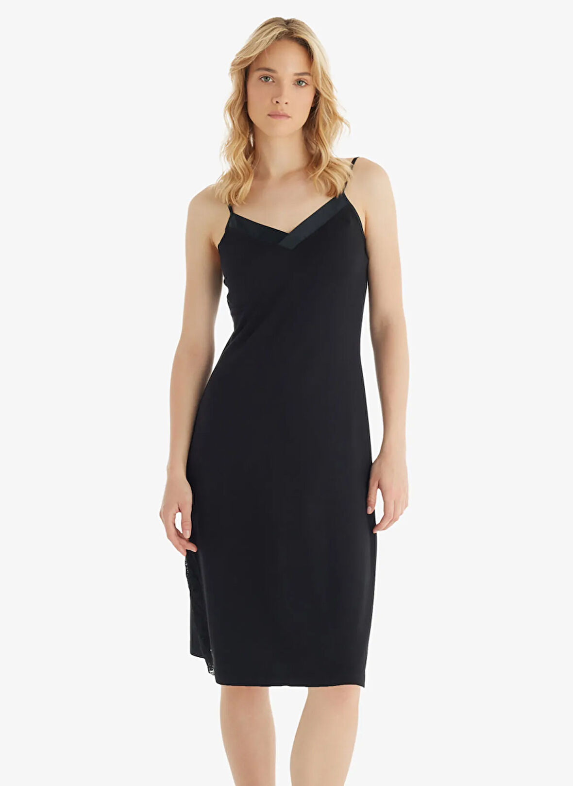 Blackspade Düz Siyah Kadın Gecelik 51801