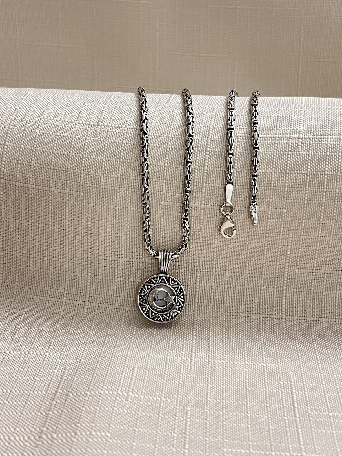 AY YILDIZ KRAL ZİNCİR 925 AYAR GÜMÜŞ CEVŞEN KOLYE