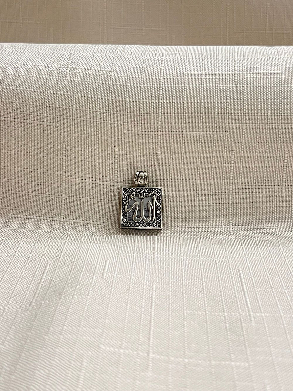 ALLAH YAZILI 925 AYAR GÜMÜŞ CEVŞEN KOLYE UCU