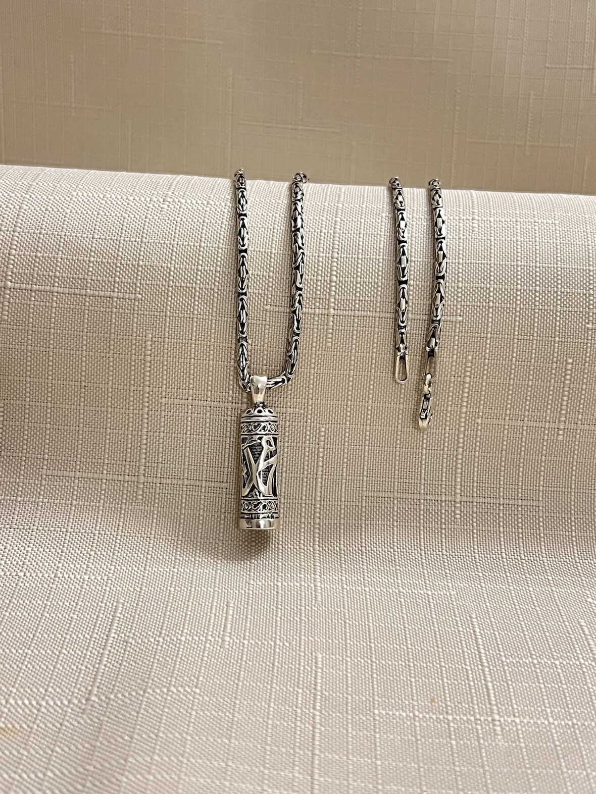 MUHAMMED YAZILI 925 AYAR GÜMÜŞ CEVŞEN KOLYE