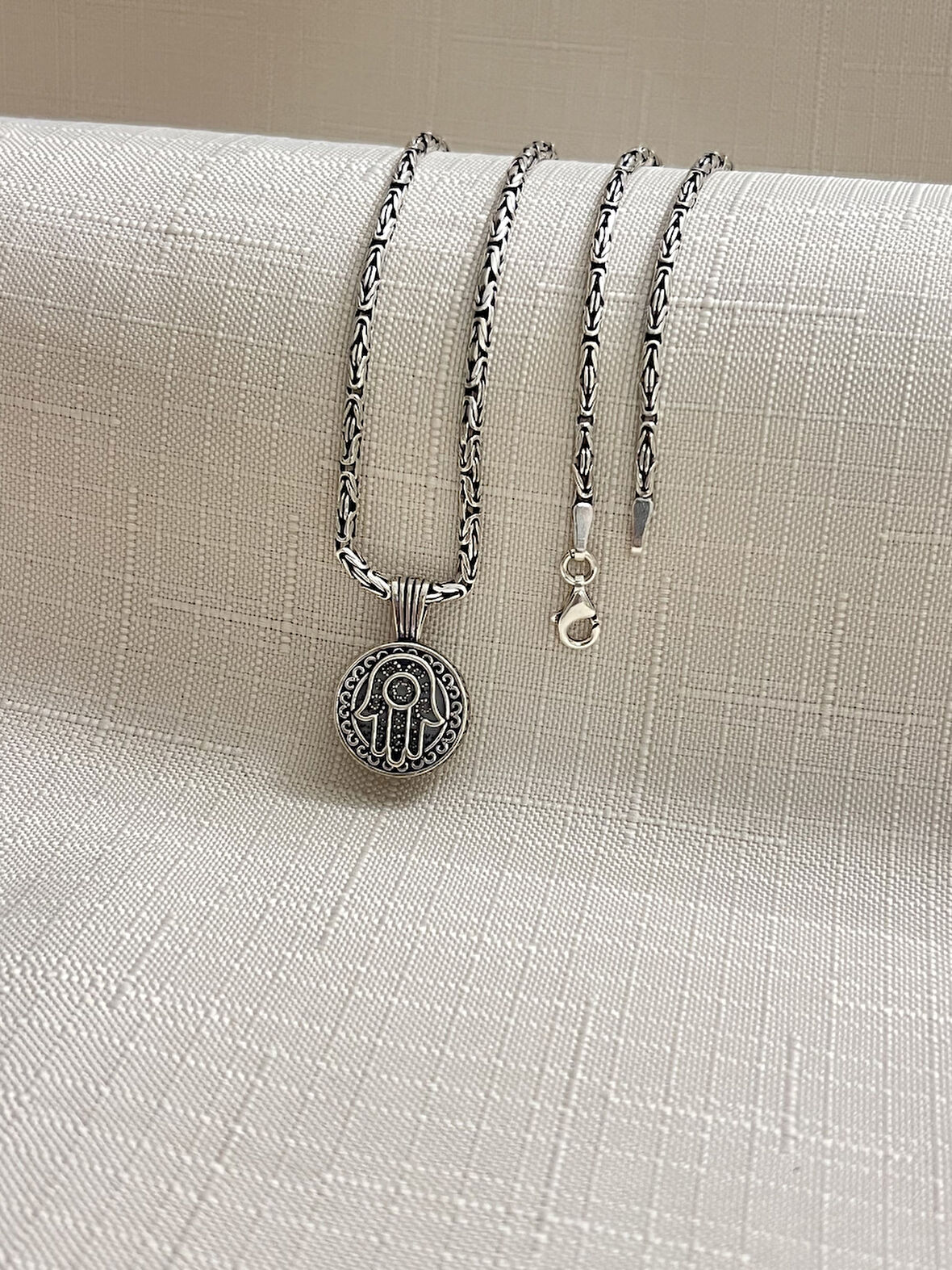 KRAL ZİNCİR FATMA ANA MODEL CEVŞEN DUALI 925 AYAR GÜMÜŞ KOLYE