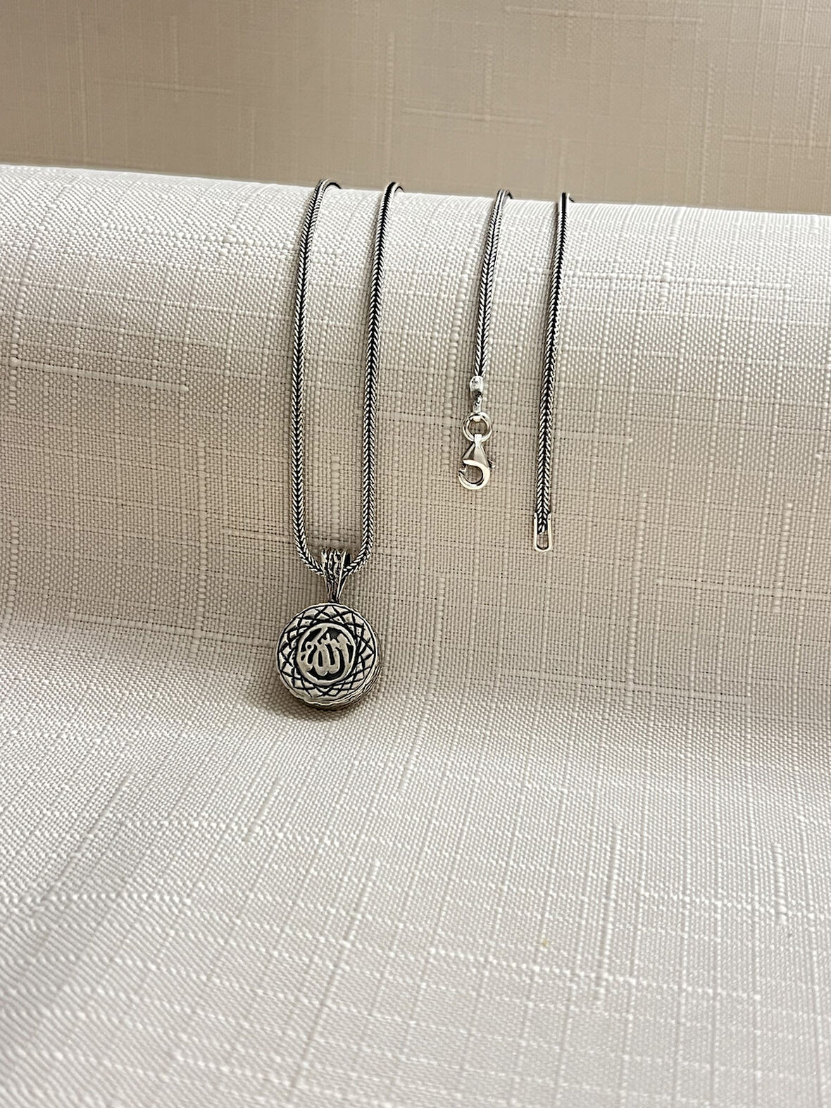 ALLAH YAZILI TÜP MODEL 925 AYAR CEVŞEN KILIFI KOLYE