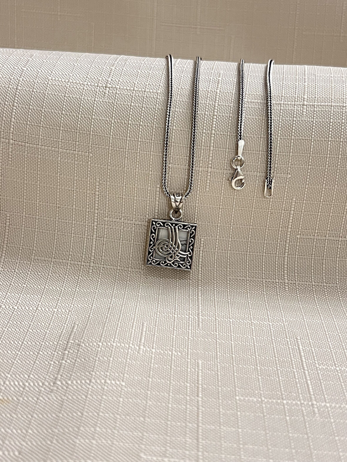 CEVŞEN 925 AYAR GÜMÜŞ KOLYE