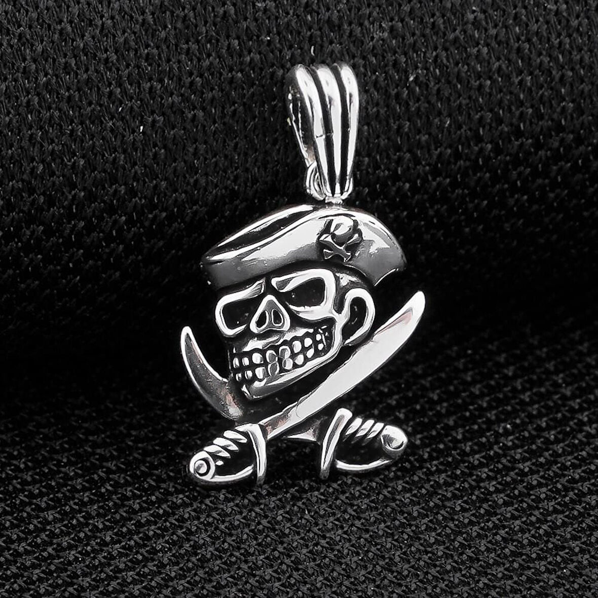 Kuru Kafa Tasarımlı Deri İpli 925 Ayar Gümüş Erkek Kolye Ucu