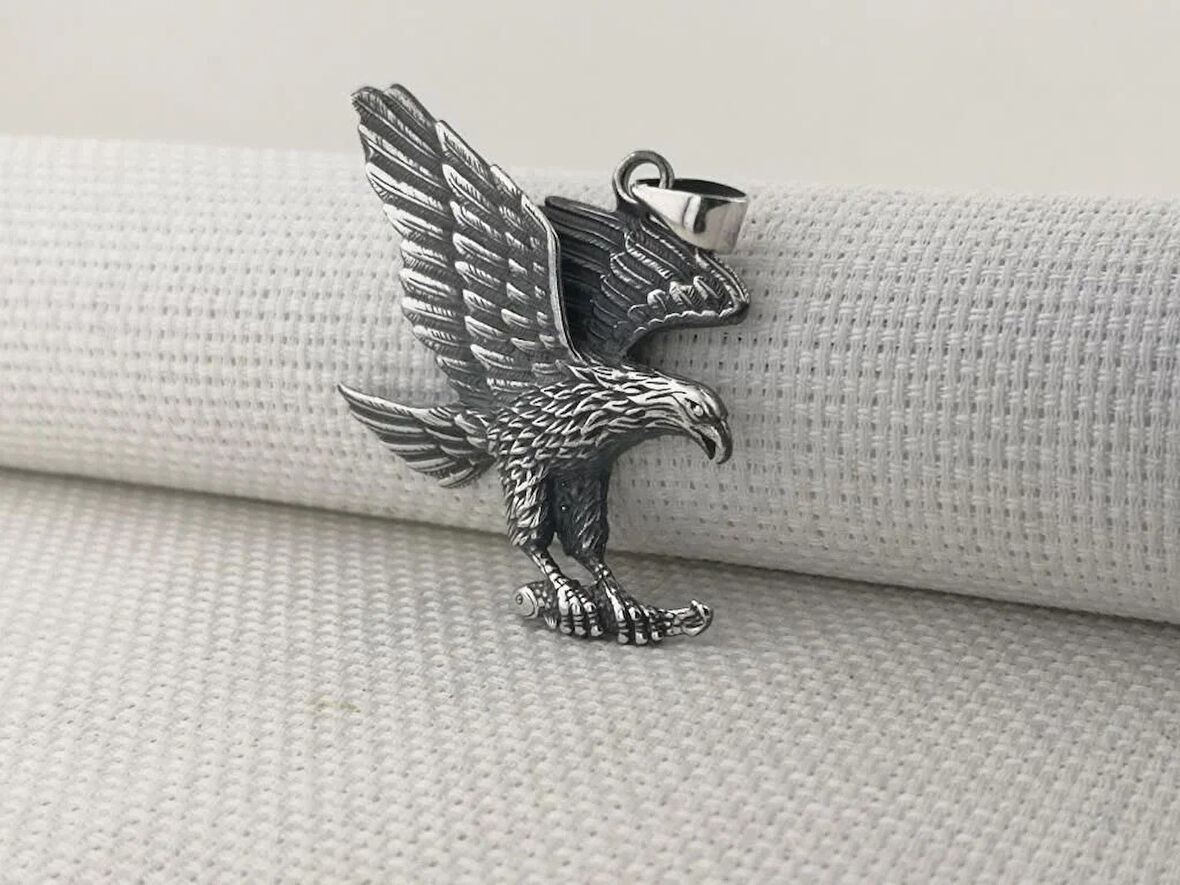 Büyük Kartal Tasarımlı  925 Ayar Gümüş Erkek Kolye Ucu