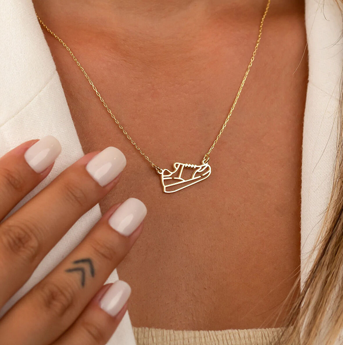 Spor Ayakkabı 14 Ayar Altın Kolye