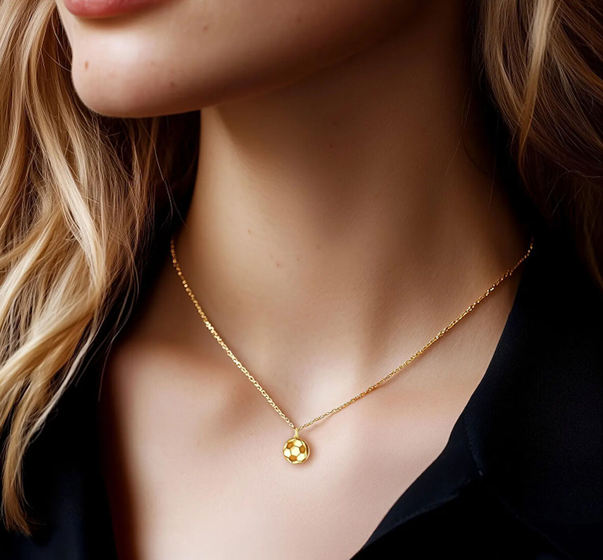 Futbol Topu 14 Ayar Altın Kolye