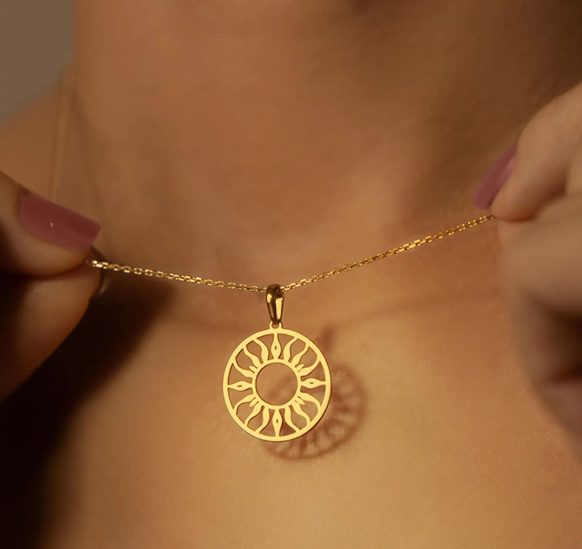 Güneş 14 Ayar Altın Kolye