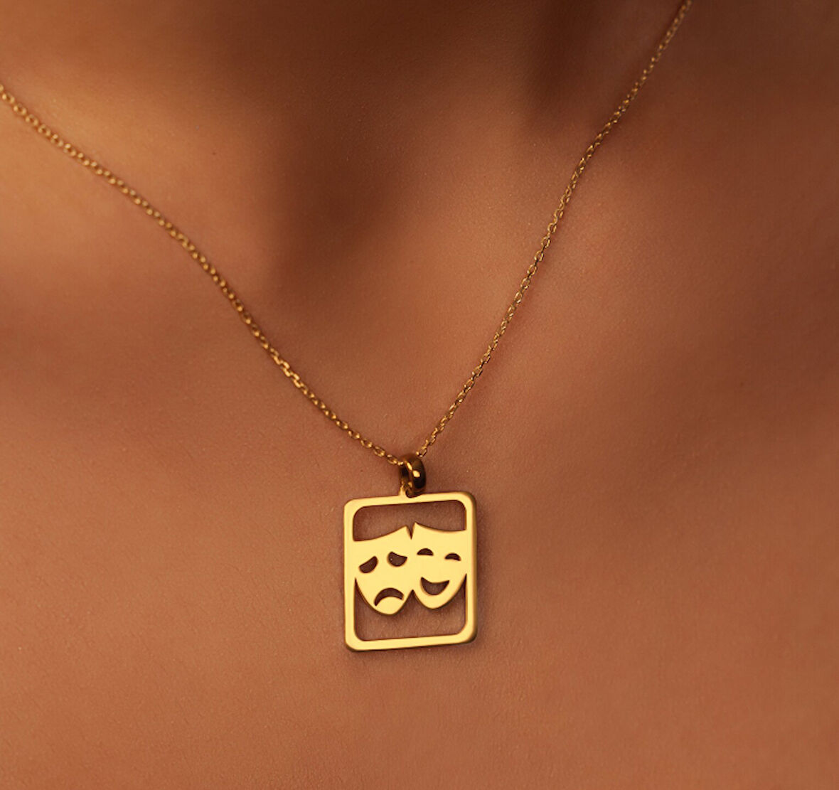 Tiyatro Simgesi 14 Ayar Altın Kolye