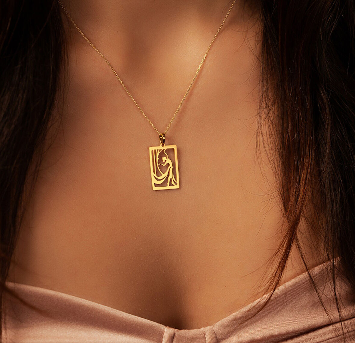 İlk Dans 14 Ayar Altın Kolye