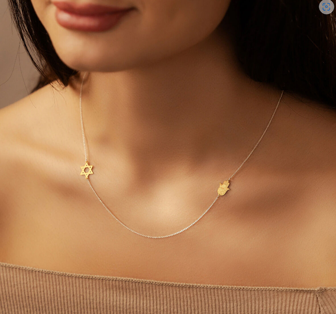 Fatma Ana Eli 14 Ayar Altın Kolye