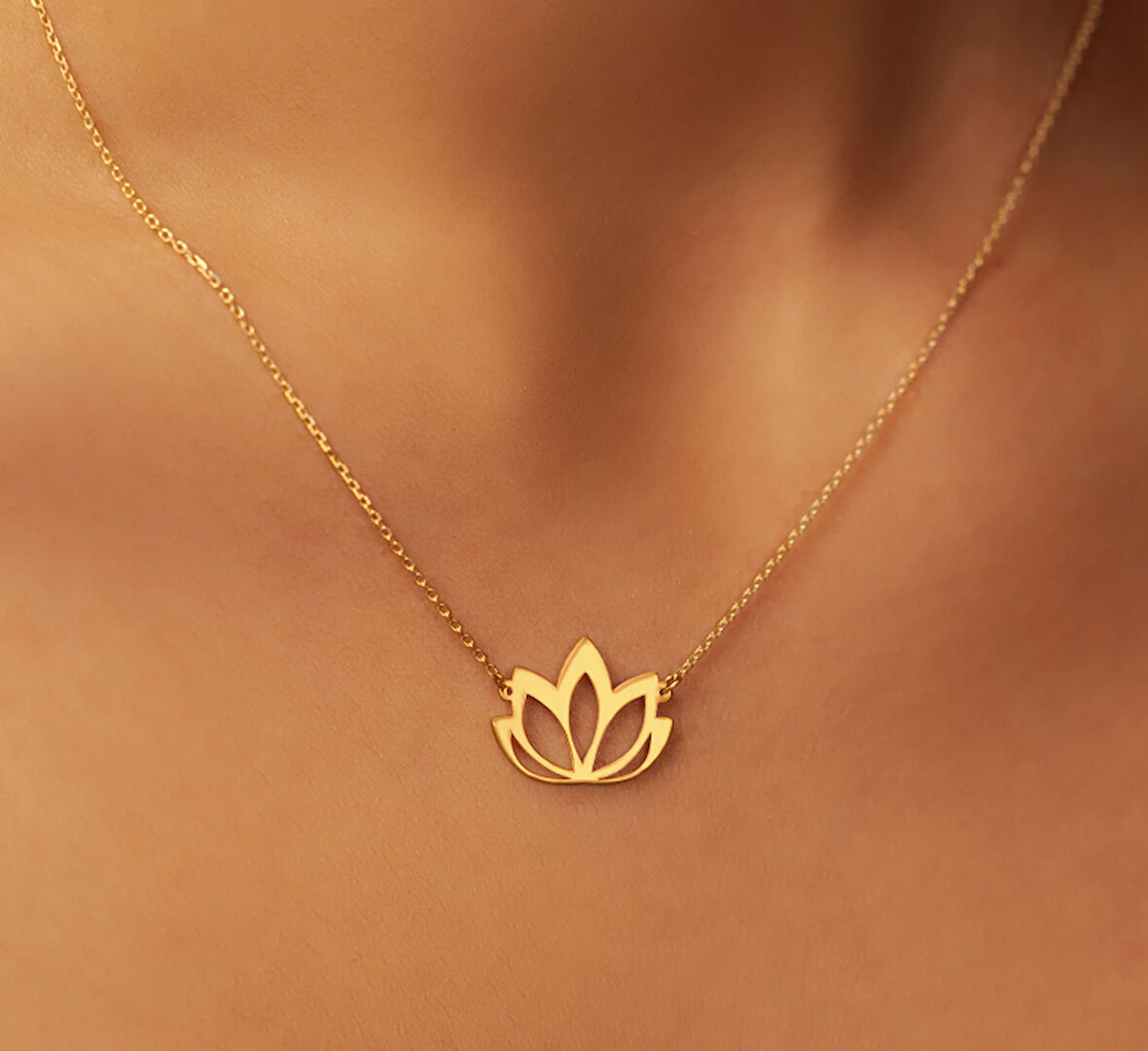 Lotus Çiçeği 14 Ayar Altın Kolye