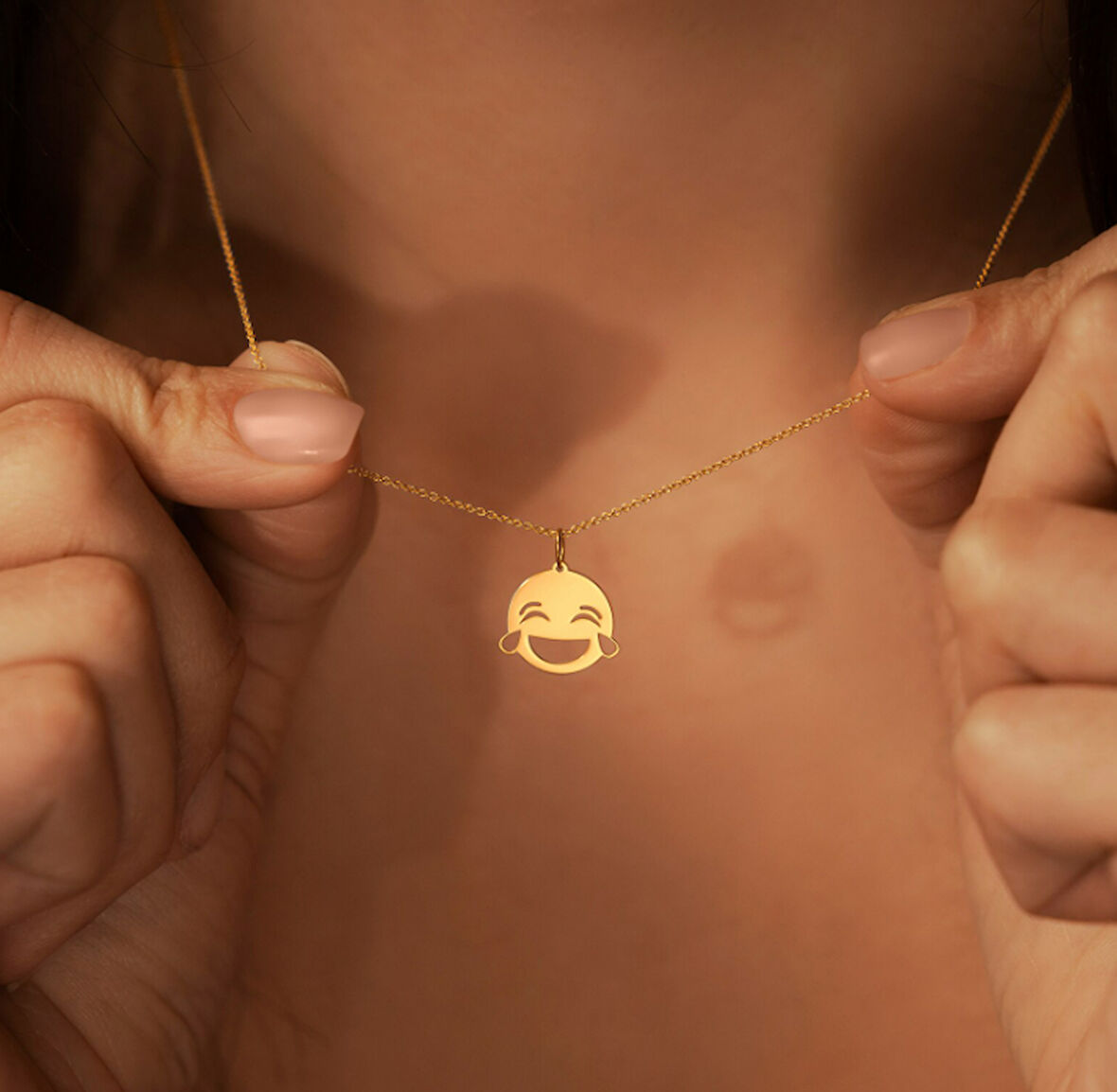 Gülen Surat Emojisi 14 Ayar Altın Kolye