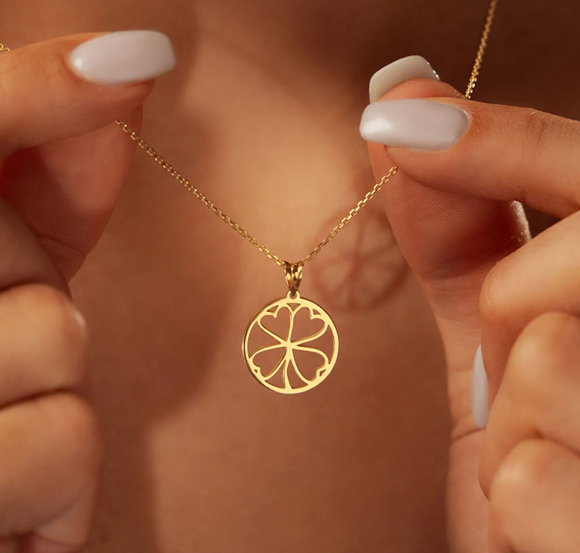 Yonca 14 Ayar Altın Kolye