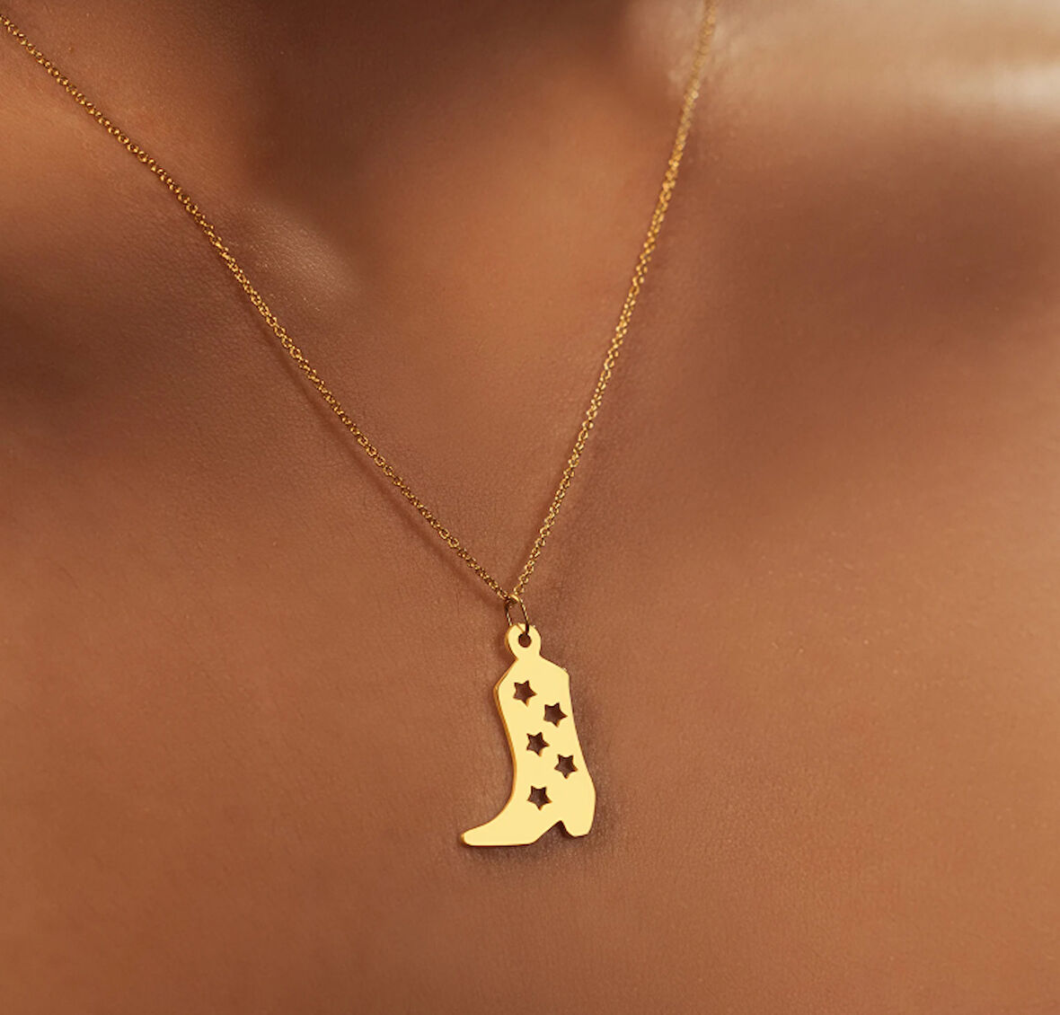 Çizme 14 Ayar Altın Kolye