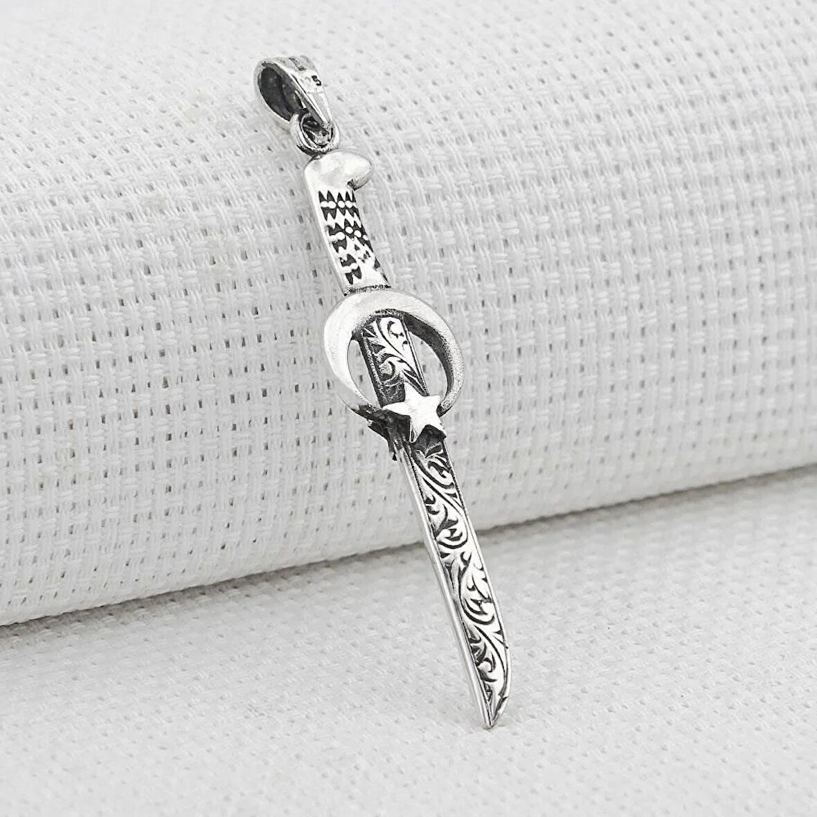 Ay Yıldız Tasarımlı  925 Ayar Gümüş Erkek Kolye Ucu