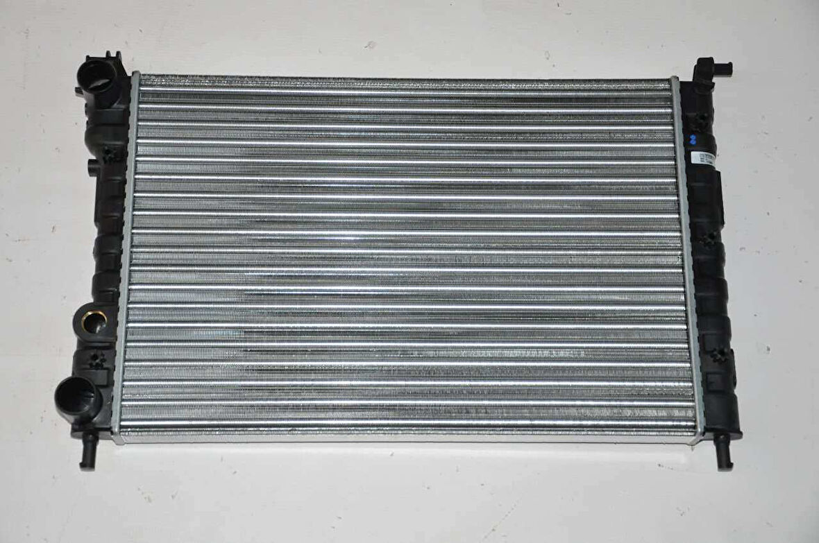 Fiat Motor Radyatoru Palıo Albea Strada 1.4 16v 96>09 - Opar 46449104