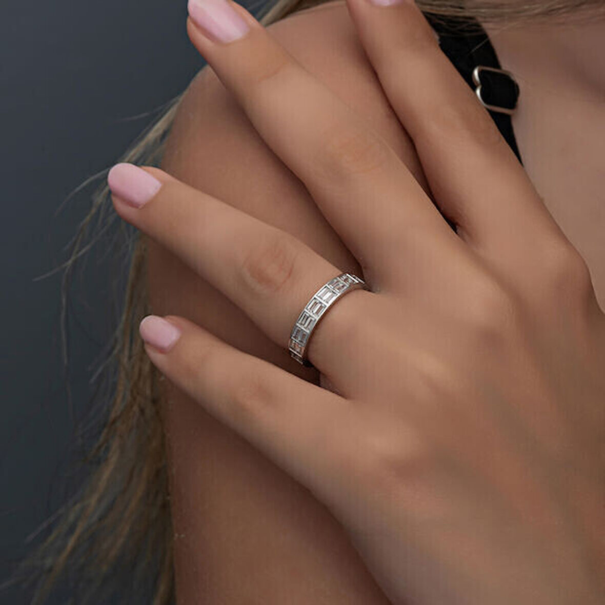 Sıralı Baget Zirkon Taşlı 925 Ayar Gümüş Kadın Yüzük