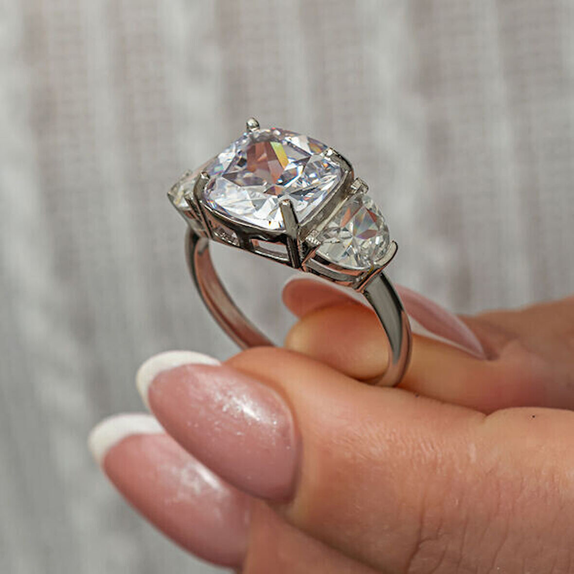 Tek Taş Baget 925 Ayar Gümüş Kadın Yüzük