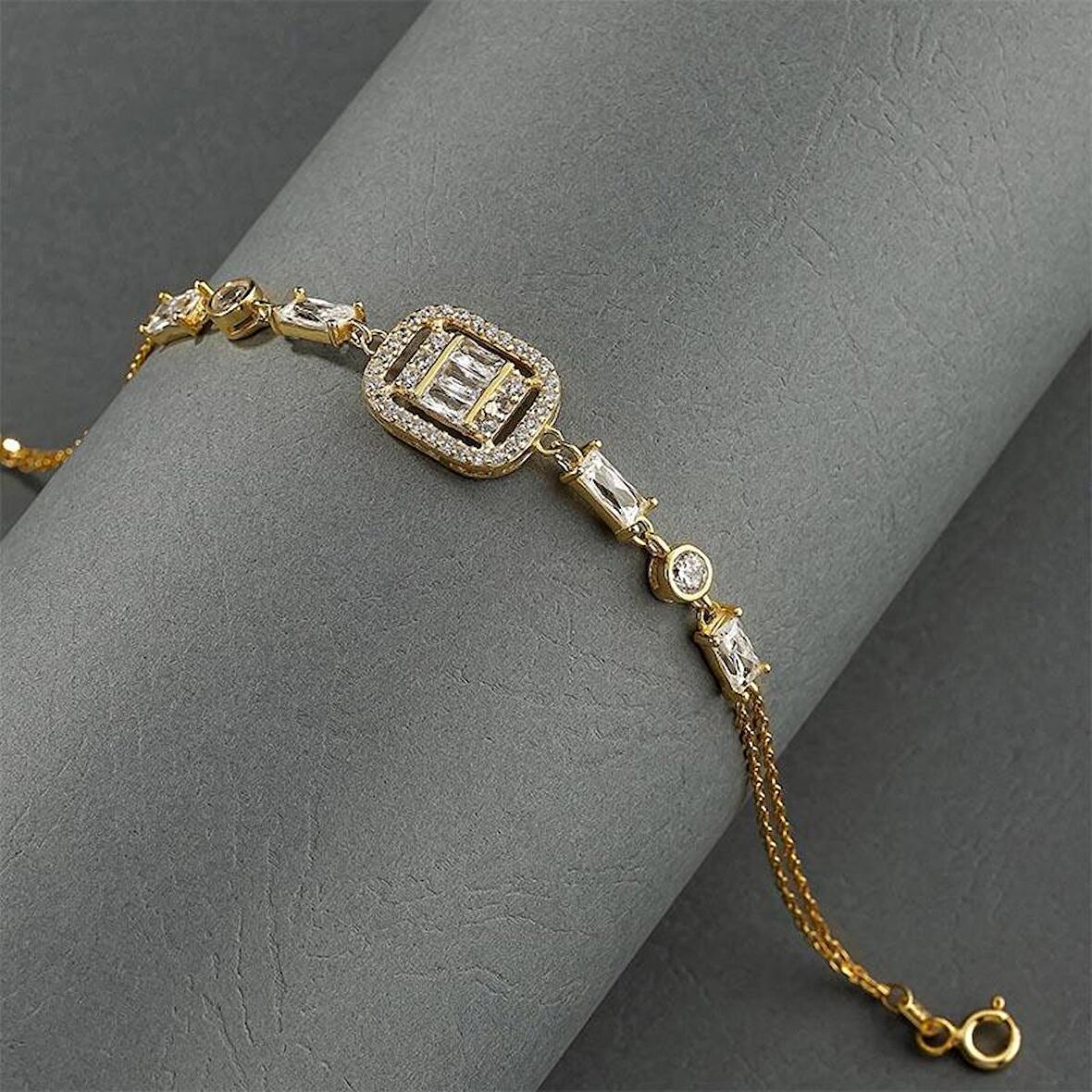 Gümüş Pazarım Altın Kaplama Baget Taşlı Emerald Kesim Gümüş Bileklik